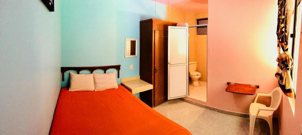 Hotel Los Arcos Pénjamo Eksteriør bilde